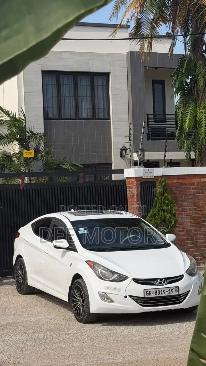Hyundai Elantra 2013 White