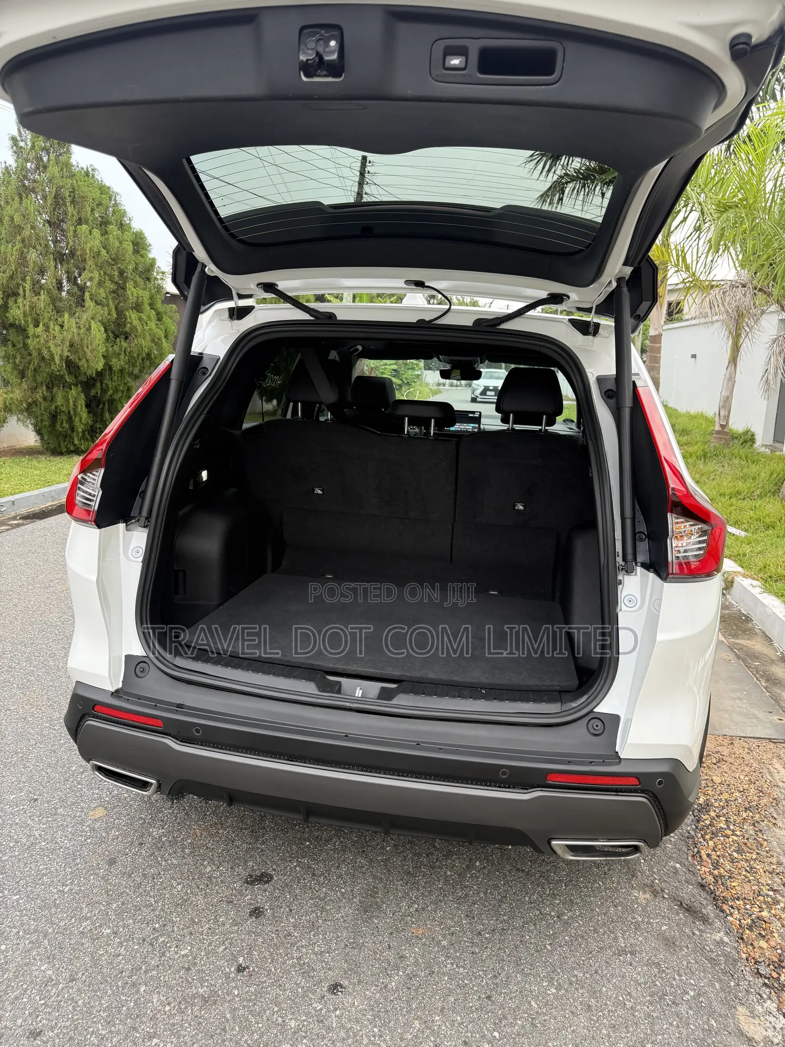 Honda CR-V Hybrid 2024 White