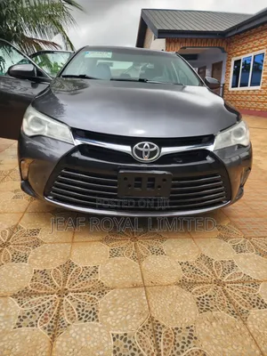 Toyota Camry LE 4dr Sedan (2.5L 4cyl 6A) 2016 Gray