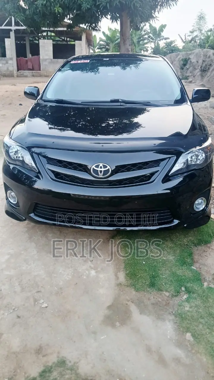 Toyota Corolla S Special Edition 4dr Sedan (1.8L 4cyl 4A) 2013 Black