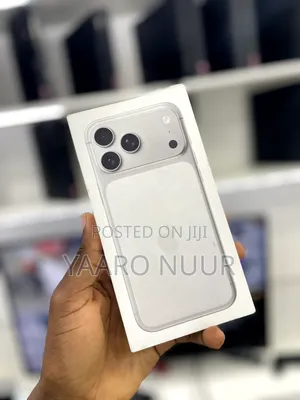New Apple iPhone 17 Pro Max 256 GB Silver
