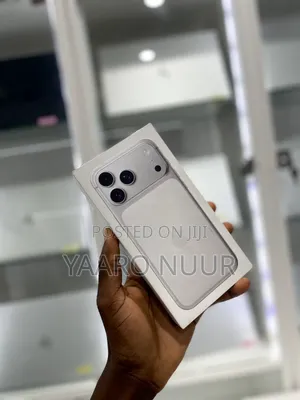 New Apple iPhone 17 Pro Max 256 GB Silver