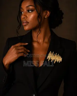 Molten Gold Statement Brooch
