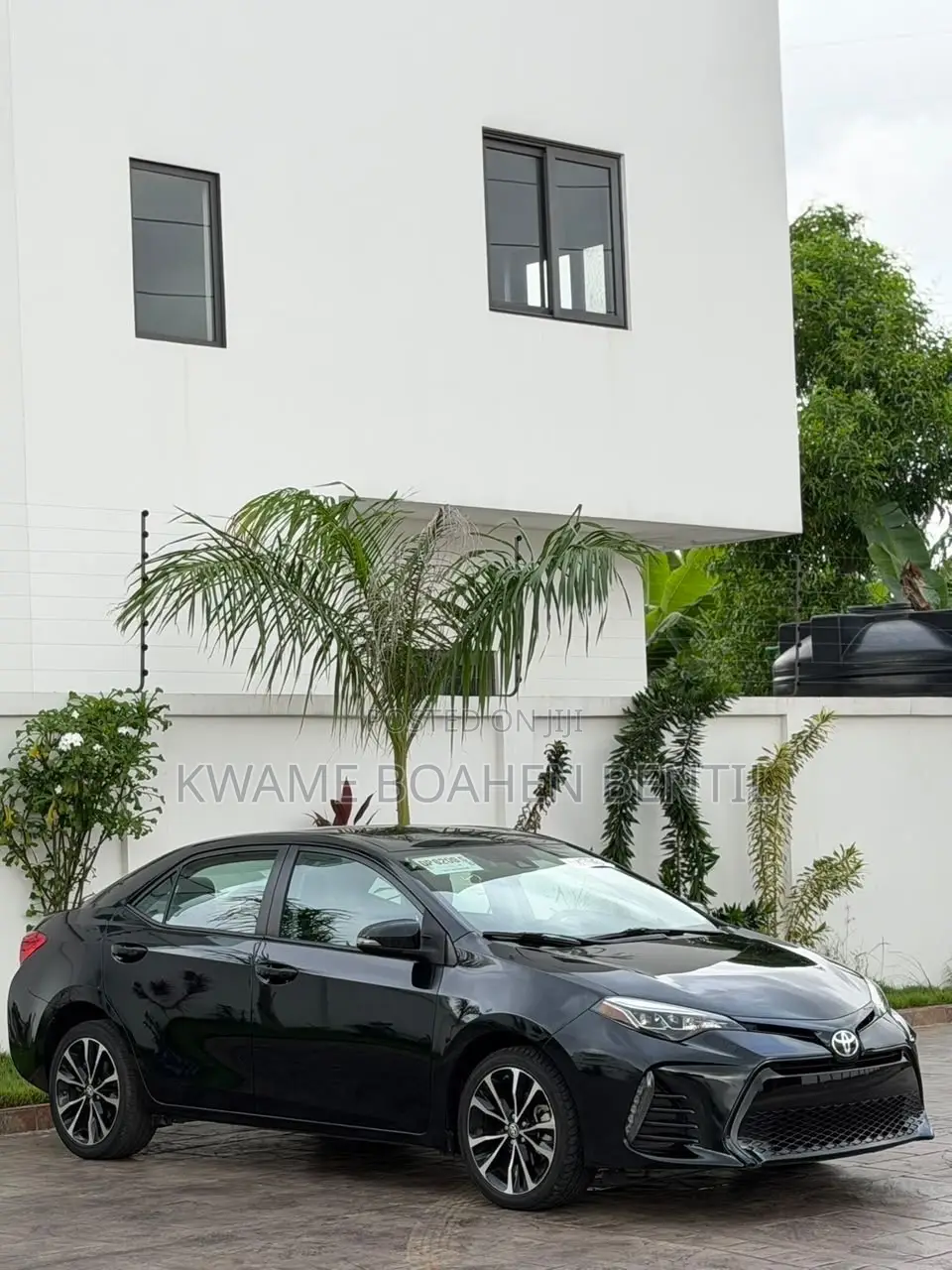 Toyota Corolla SE (1.8L 4cyl 6M) 2019 Black