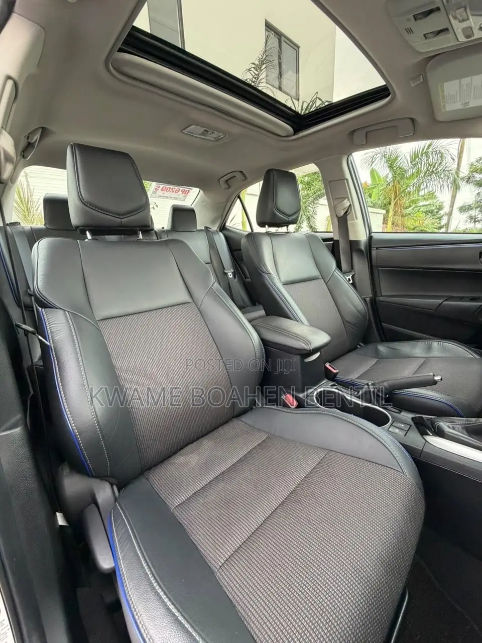 Toyota Corolla SE (1.8L 4cyl 6M) 2019 Black