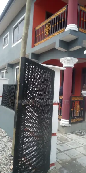 1bdrm Duplex in De-Icons Real Estate, Awutu Senya East Municipal