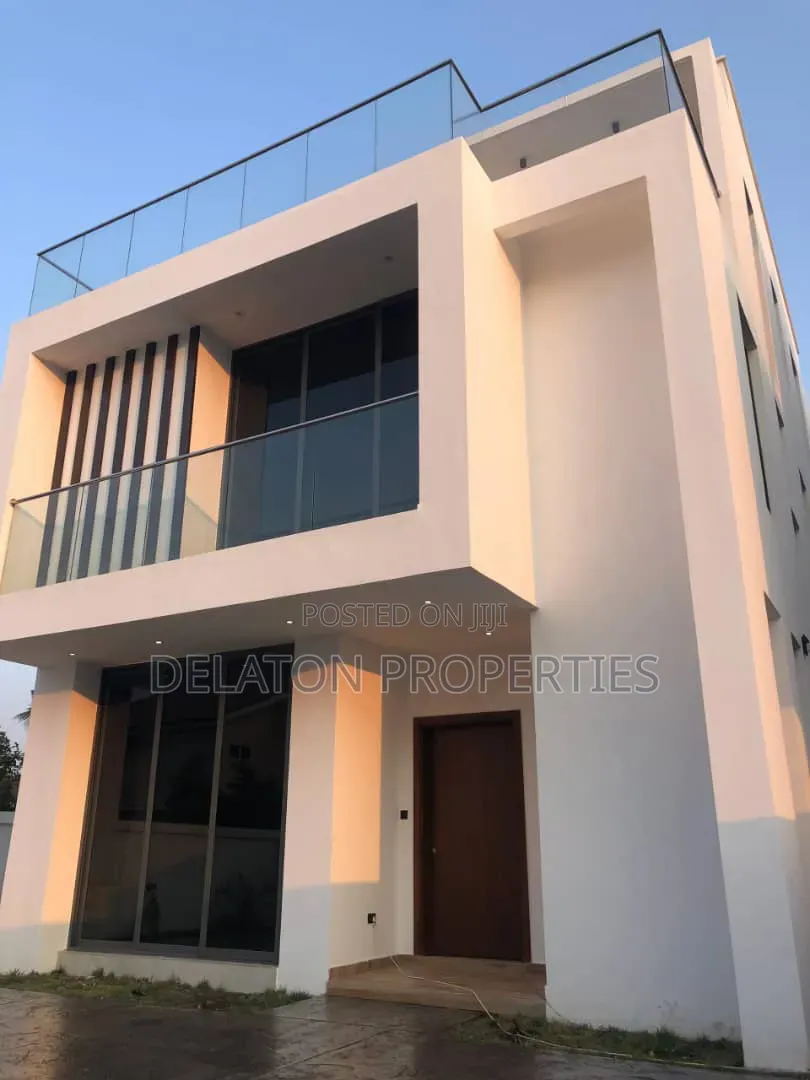 4bdrm House in Airport Residential Area for sale