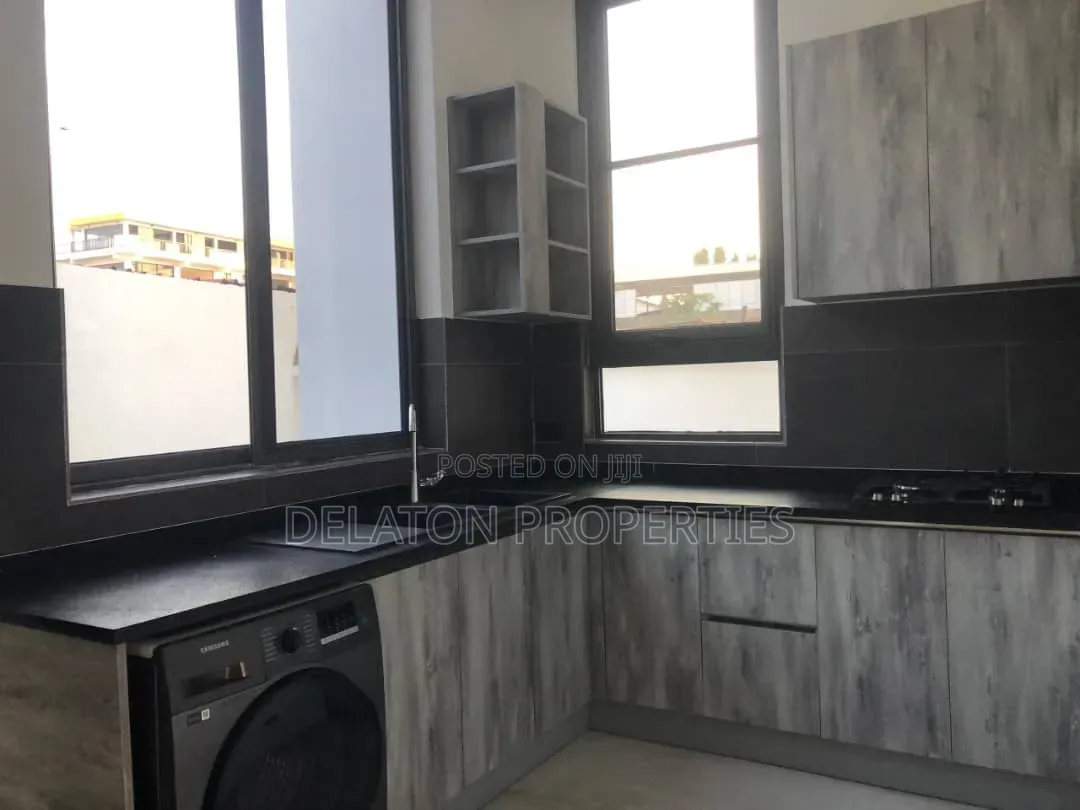 4bdrm House in Airport Residential Area for sale
