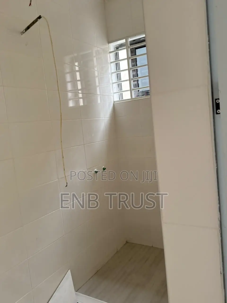 4bdrm Duplex in Sakumono for sale