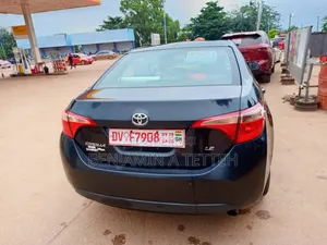 Toyota Corolla 2017 Black