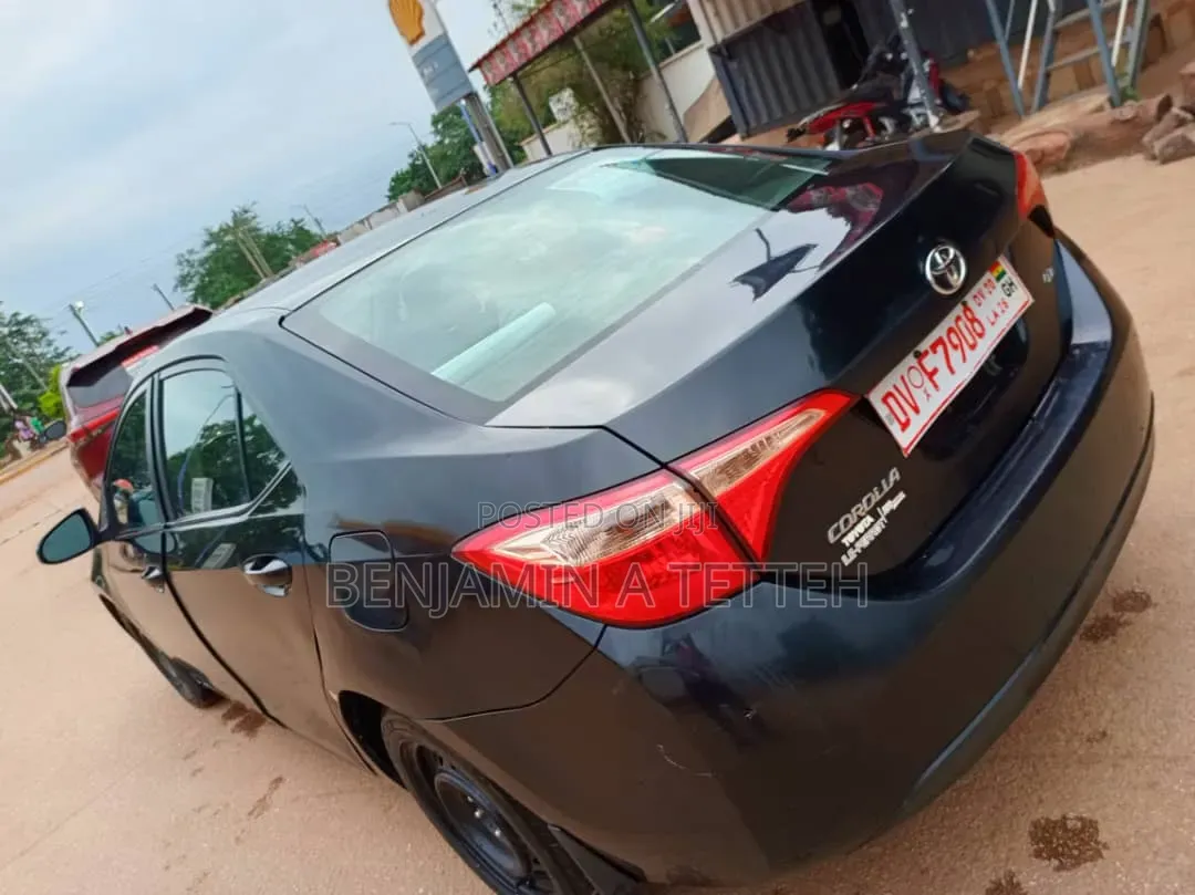Toyota Corolla 2017 Black