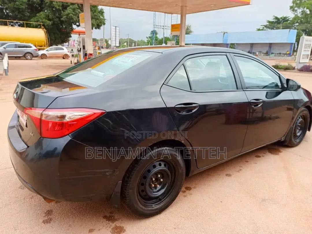 Toyota Corolla 2017 Black