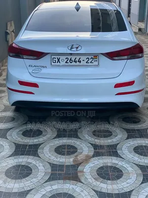 Hyundai Elantra 2018 White