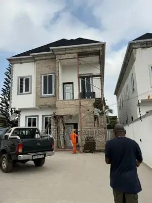 4bdrm Duplex in Spintex, Baatsona Total for sale