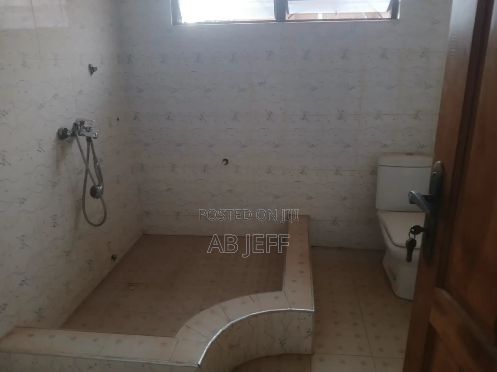 2bdrm Apartment in Nyankyreniase, Kumasi Metropolitan for rent