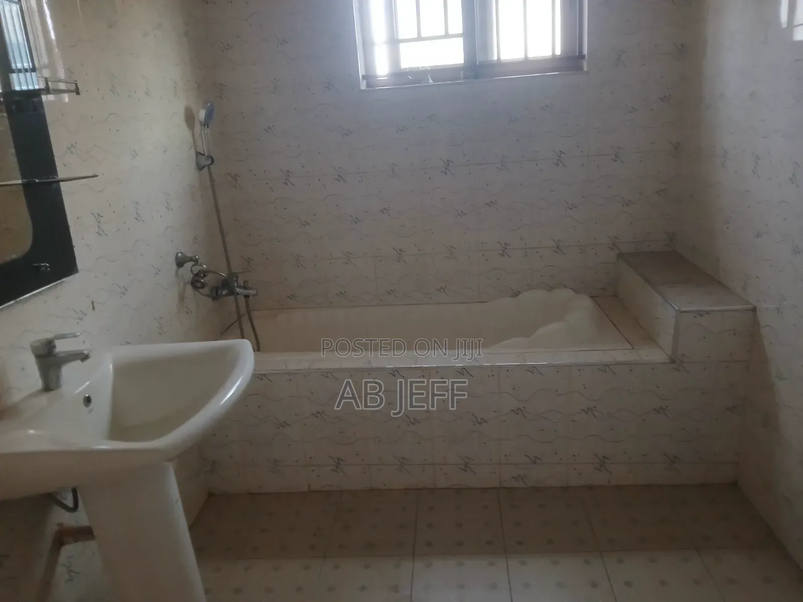 2bdrm Apartment in Nyankyreniase, Kumasi Metropolitan for rent