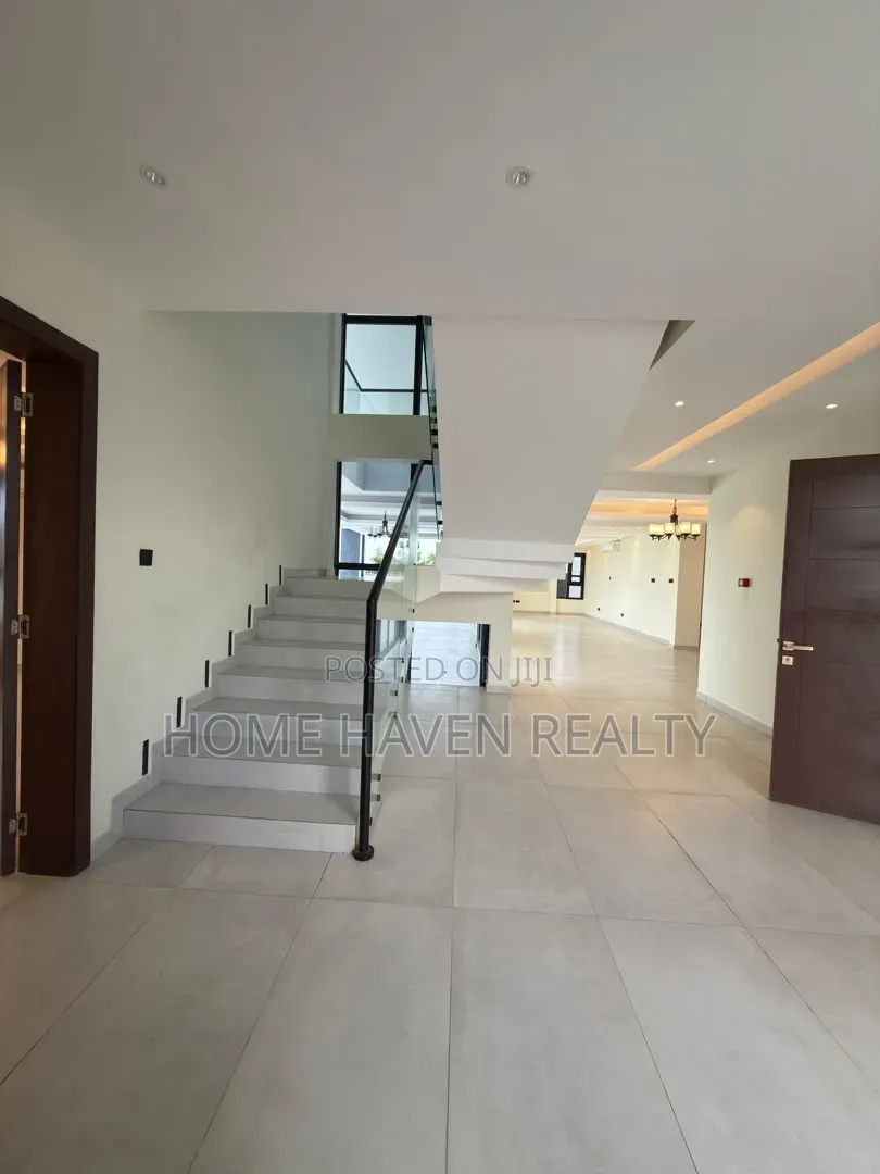 5bdrm House in Trassacco Springs, Police Station for sale