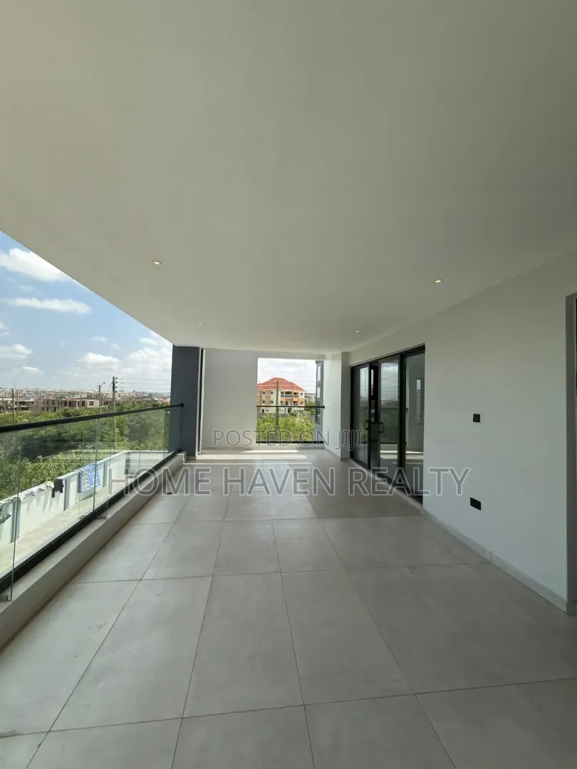 5bdrm House in Trassacco Springs, Police Station for sale