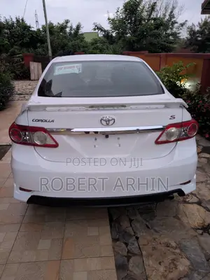 Toyota Corolla S 4dr Sedan (1.8L 4cyl 4A) 2012 White