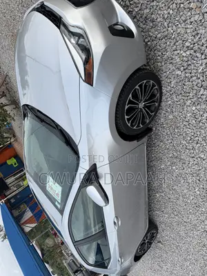 Toyota Corolla S 4dr Sedan (1.8L 4cyl CVT) 2016 Silver