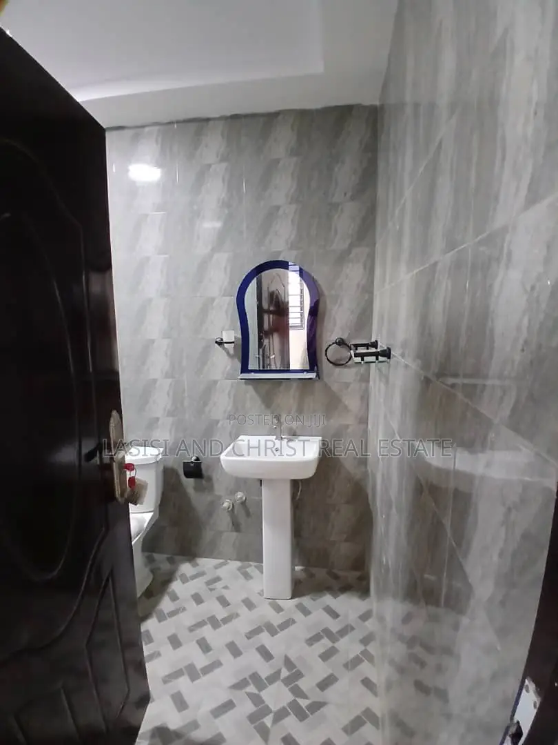 2bdrm Apartment in Lasisi And Christ, Amasaman for rent