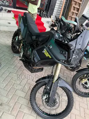 Yamaha 2019 Black