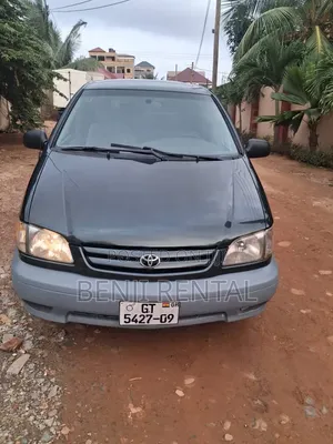 Toyota Sienna 2005 Black