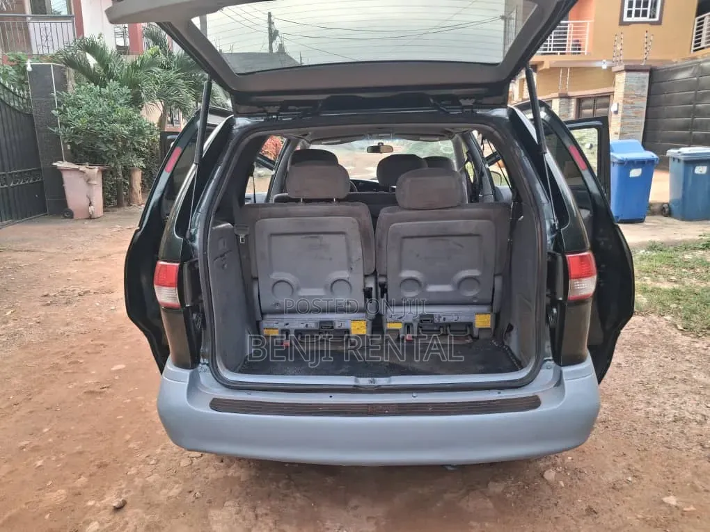Toyota Sienna 2005 Black