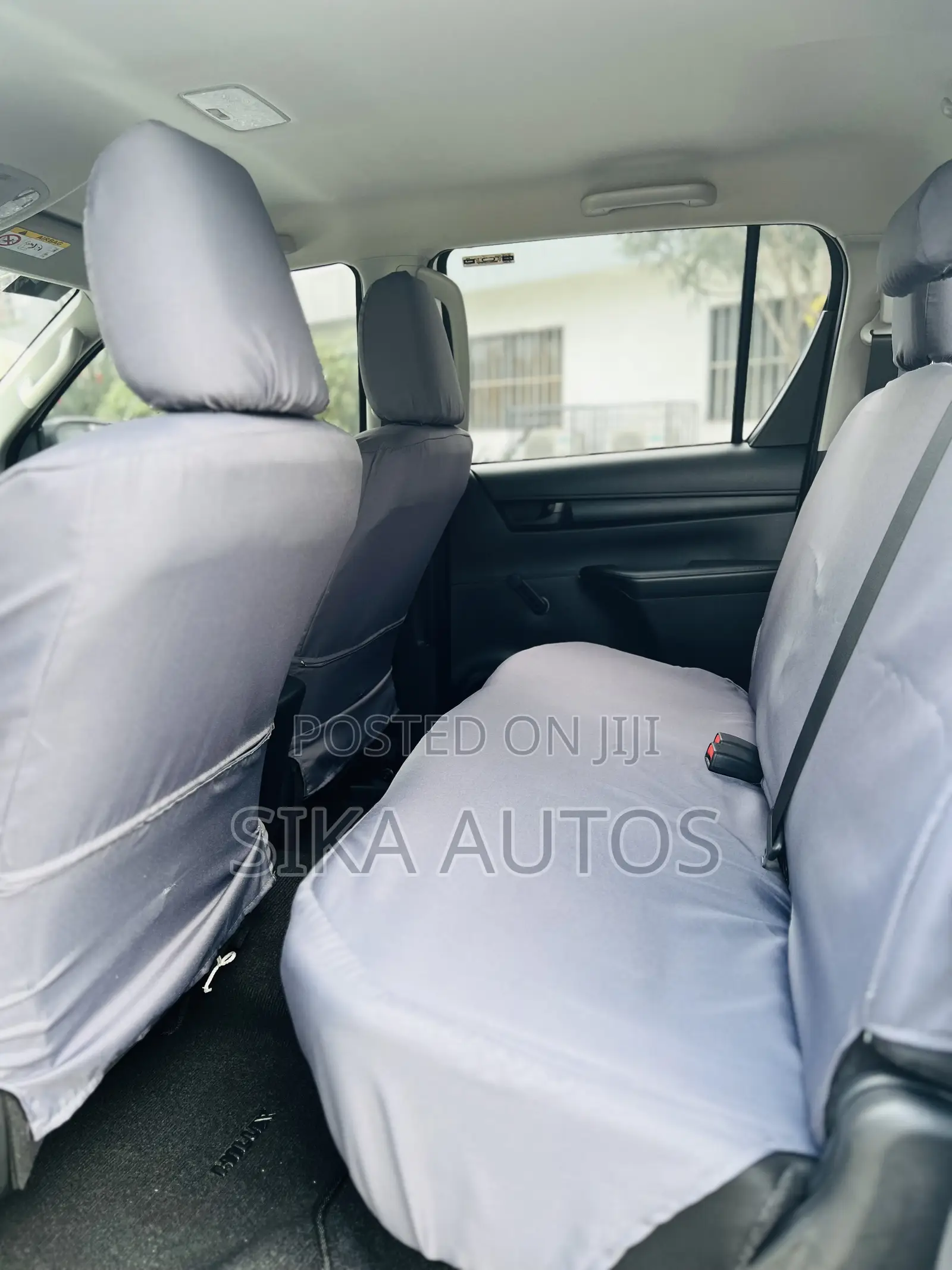New Toyota Hilux 2025 White