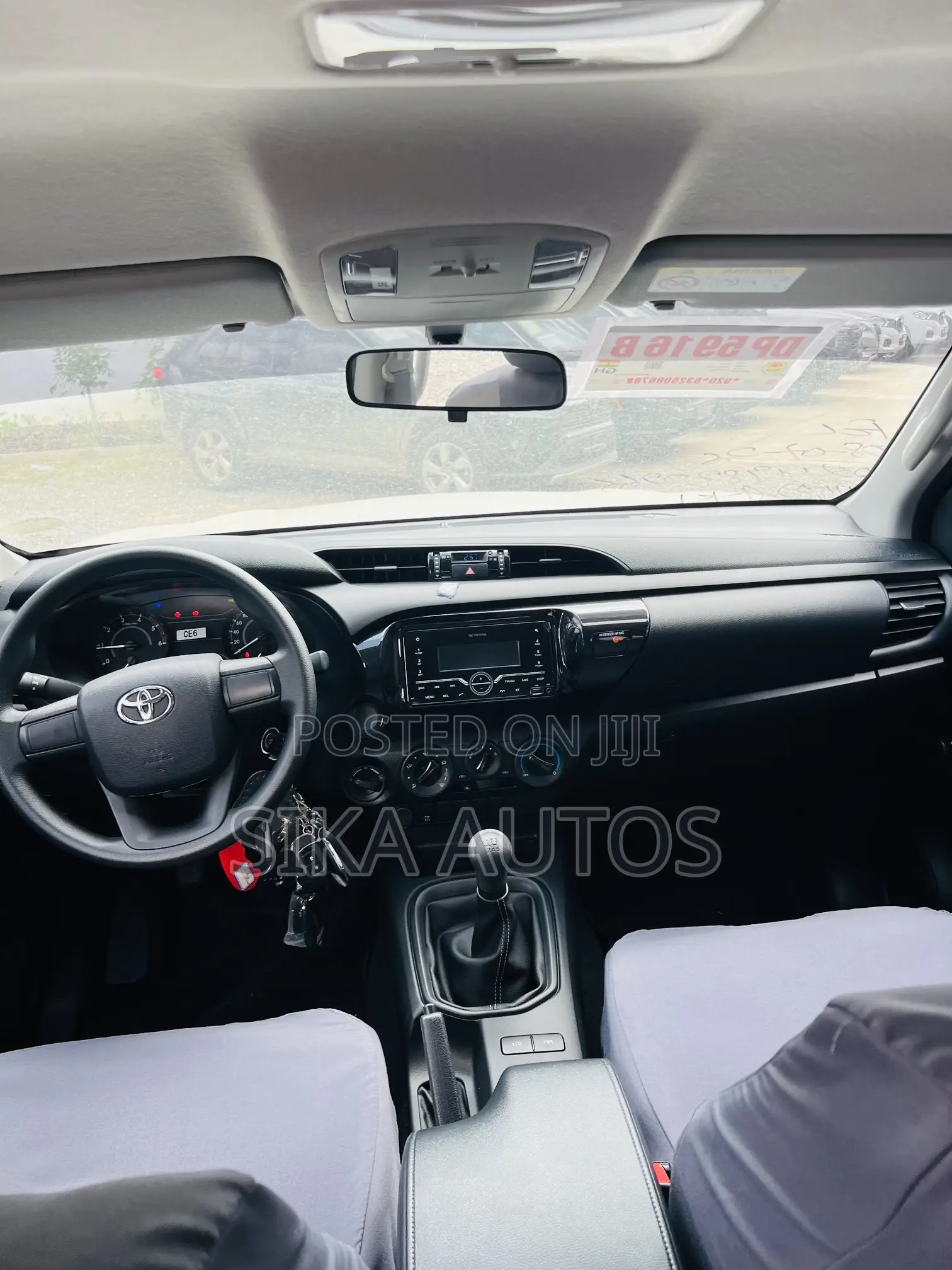 New Toyota Hilux 2025 White
