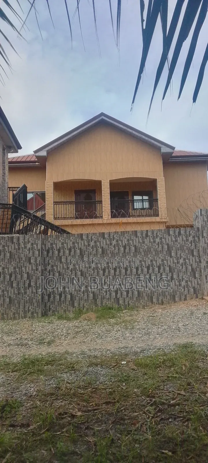 5bdrm House in Roman Winger Cp, Adade for sale