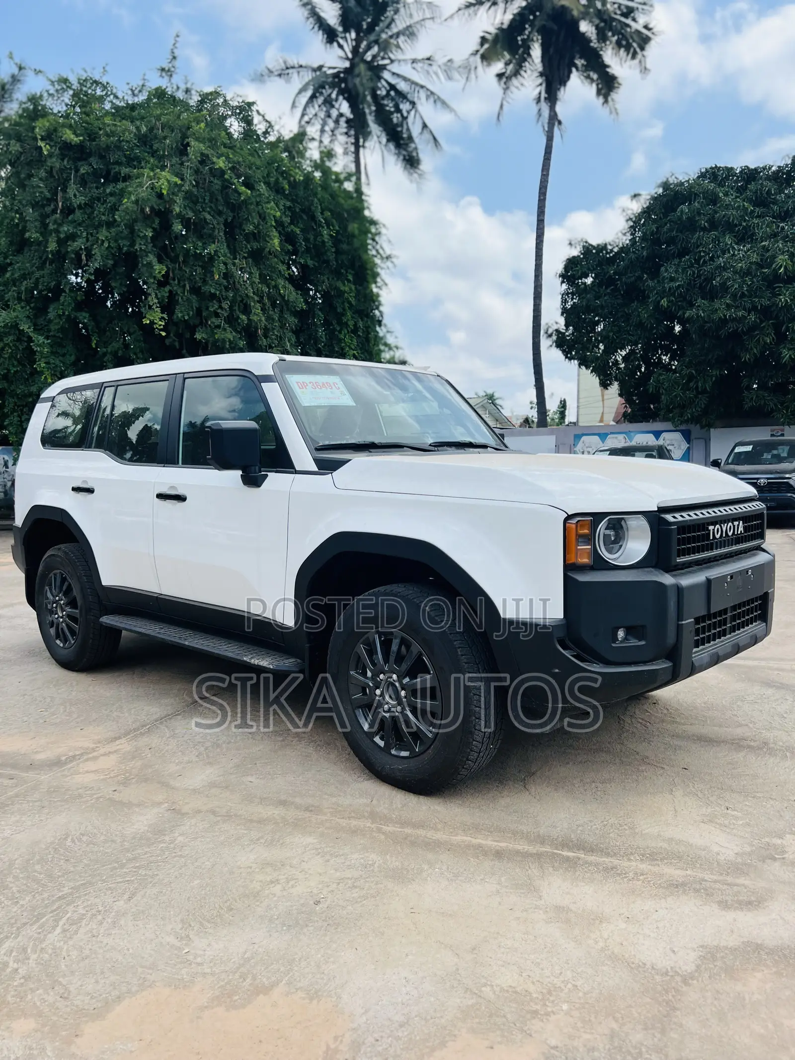 New Toyota Land Cruiser Prado 2.8 2024 White