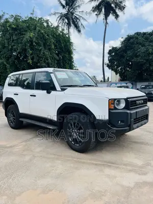 New Toyota Land Cruiser Prado 2.8 2024 White