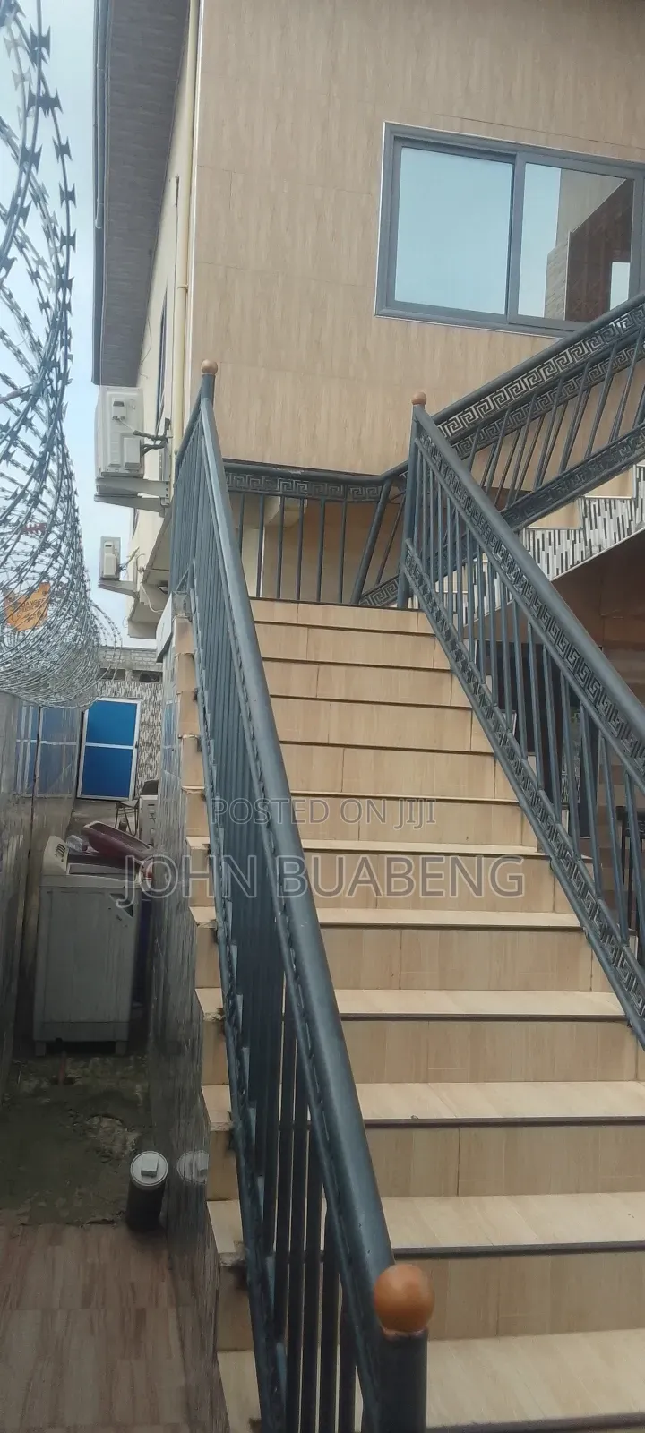 5bdrm House in Roman Winger Cp, Adade for sale