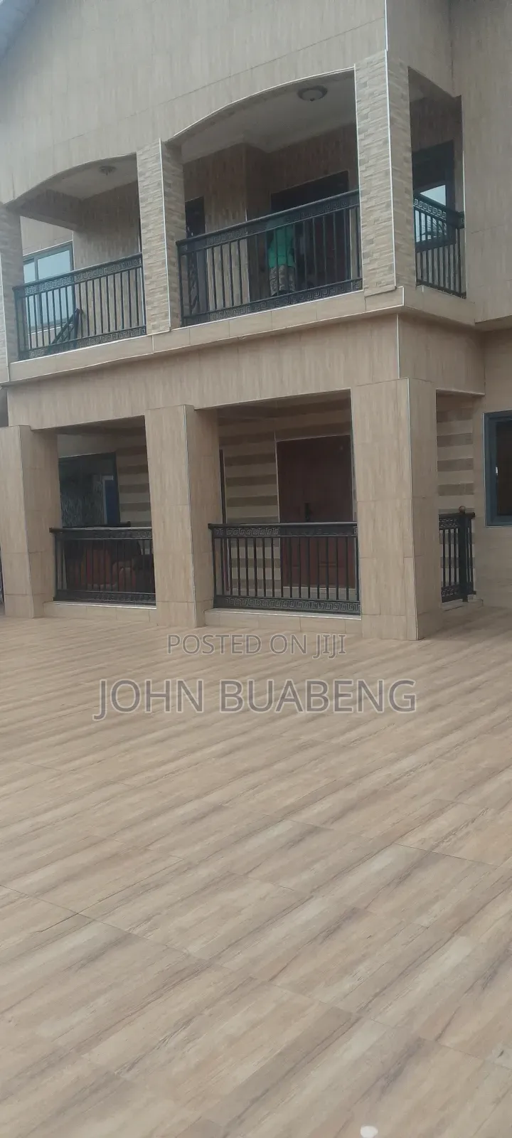 5bdrm House in Roman Winger Cp, Adade for sale