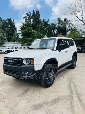 New Toyota Land Cruiser Prado 2.8 2024 White