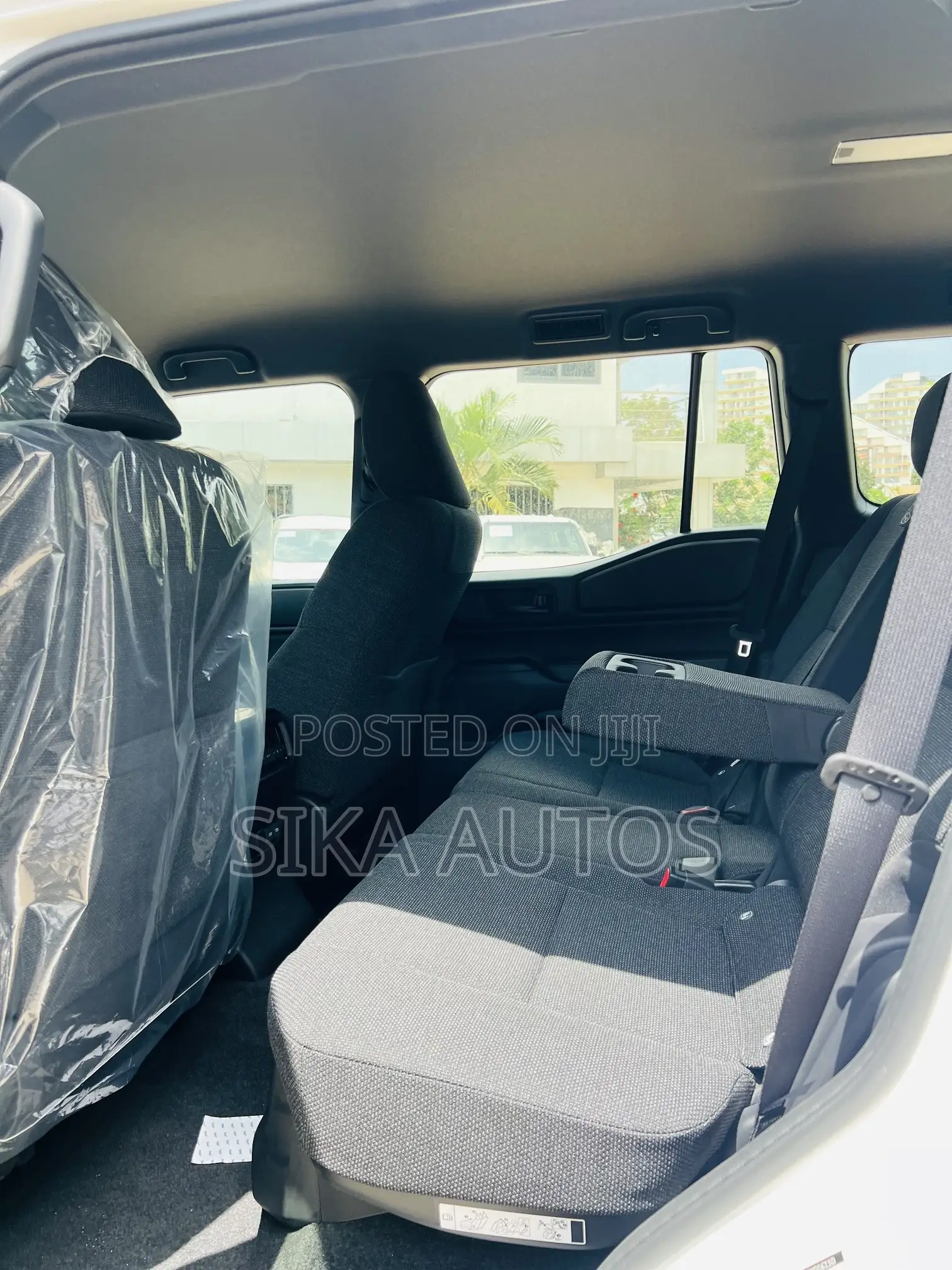 New Toyota Land Cruiser Prado 2.8 2024 White