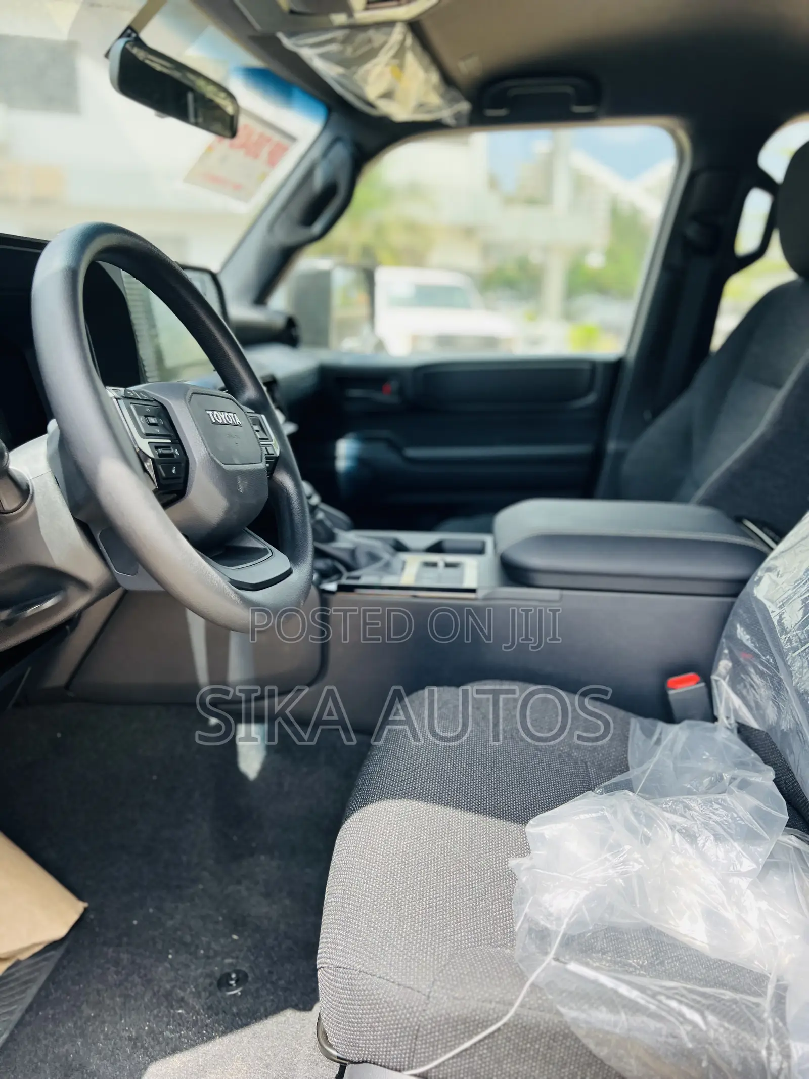 New Toyota Land Cruiser Prado 2.8 2024 White