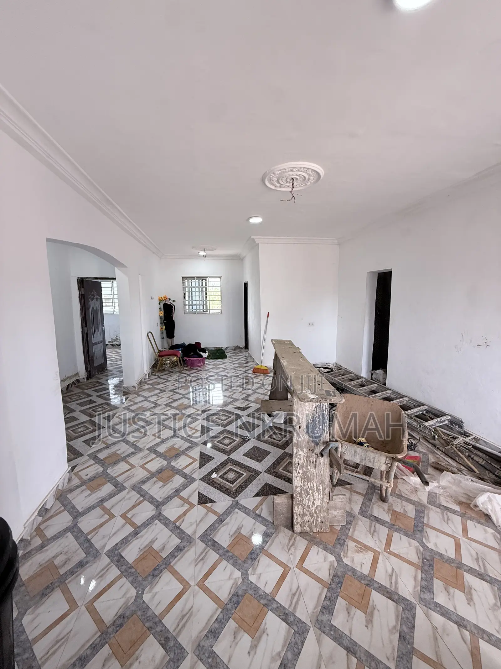 2bdrm Apartment in Old Barrier for rent