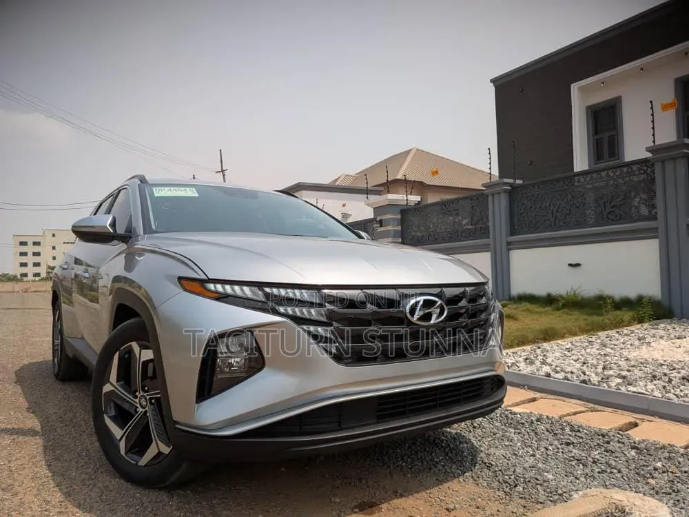 Hyundai Tucson 2024 Gold