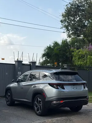 Hyundai Tucson 2024 Gold