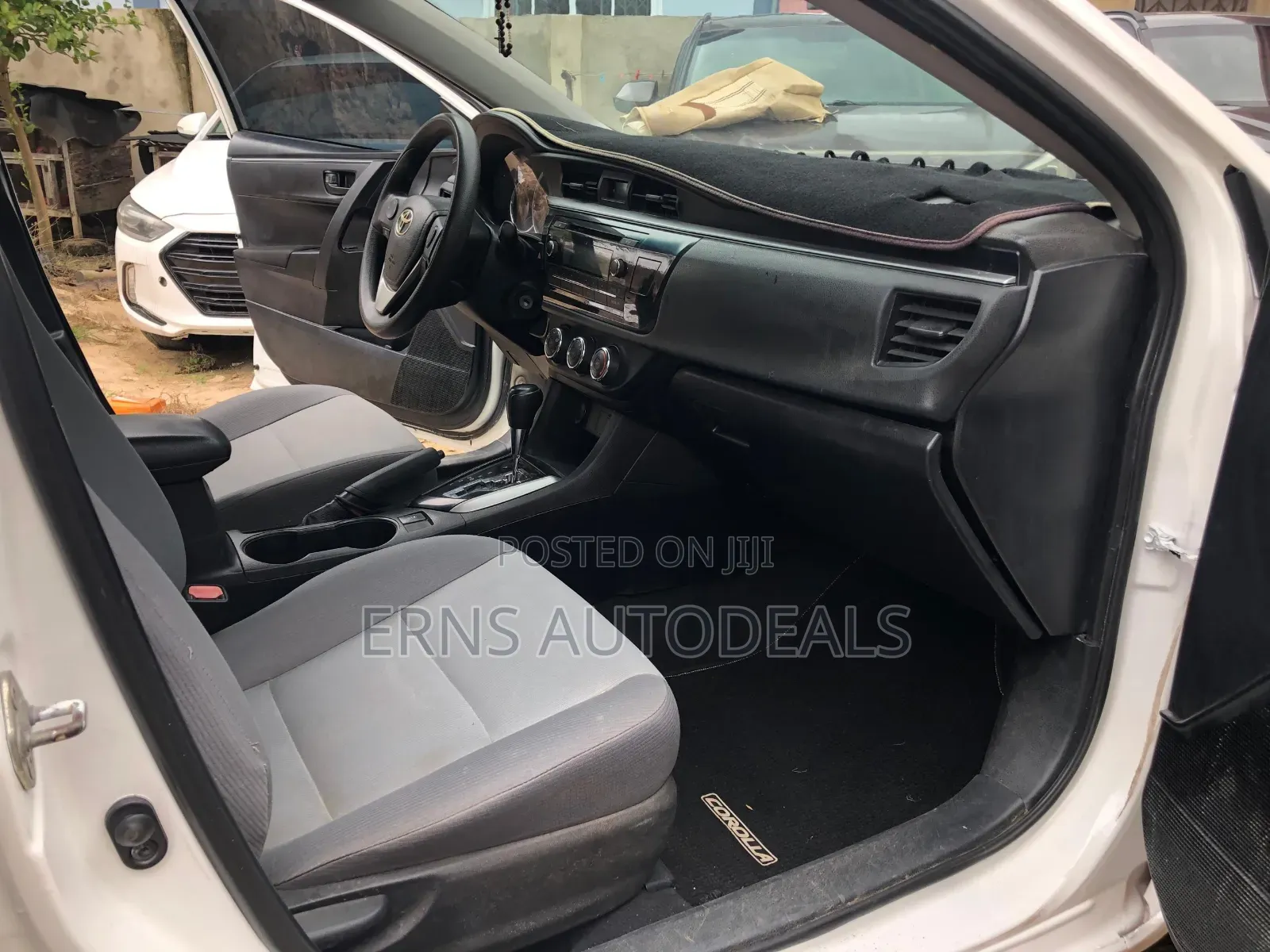 Toyota Corolla 2015 White