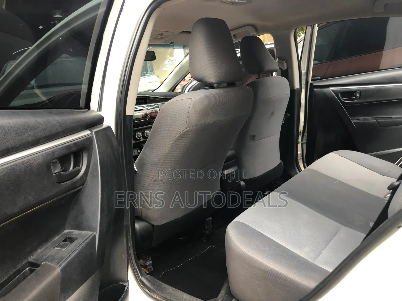 Toyota Corolla 2015 White