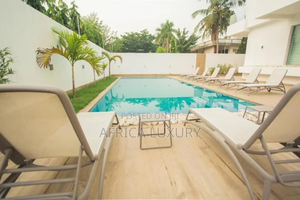 Elegant Two Bedroom Apartment With Pool at Lul Water