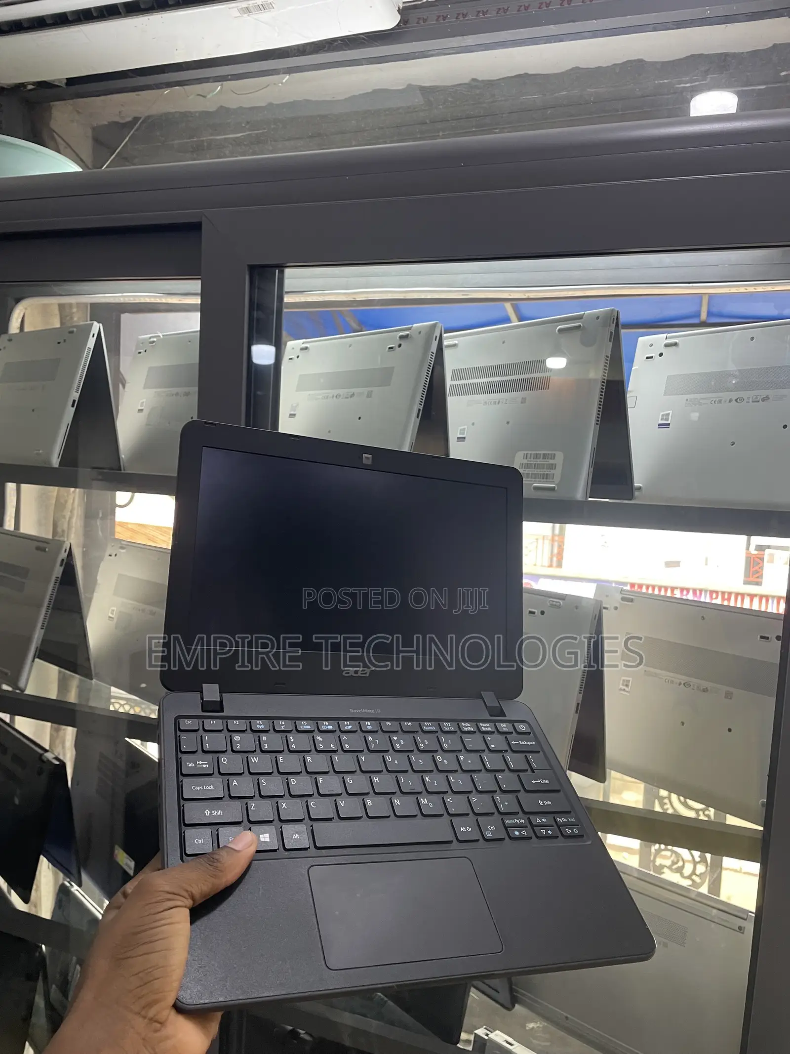 Laptop Acer TravelMate B 4GB Intel Pentium SSD 128GB