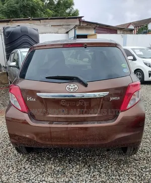 Toyota Vitz 2014 Brown