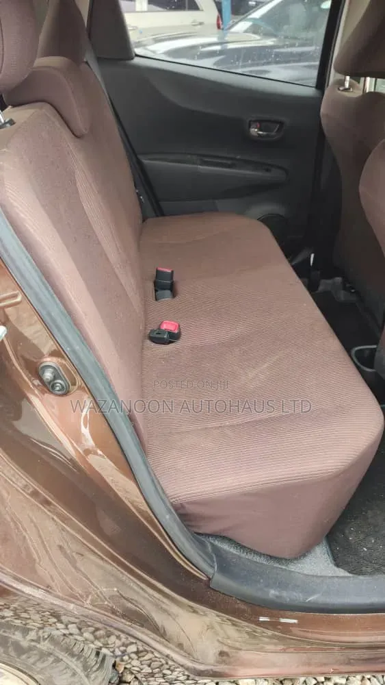 Toyota Vitz 2014 Brown