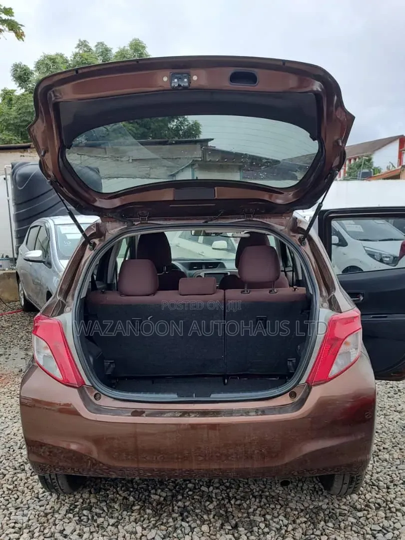 Toyota Vitz 2014 Brown