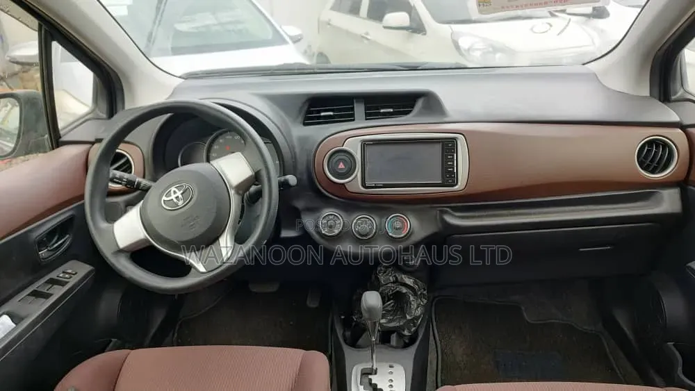 Toyota Vitz 2014 Brown