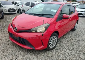 Toyota Vitz 2015 Red